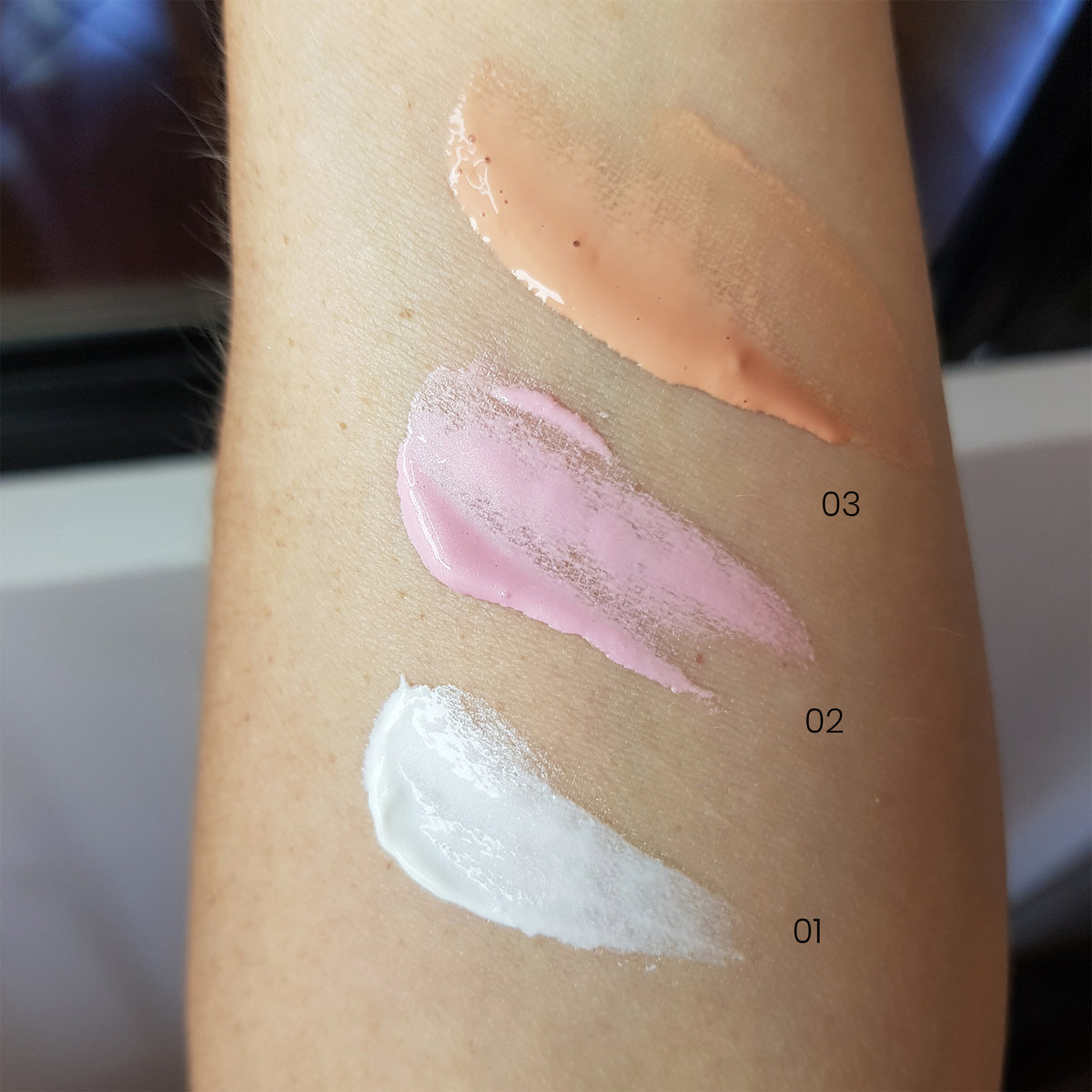 swatch base de maquillage miss w pro