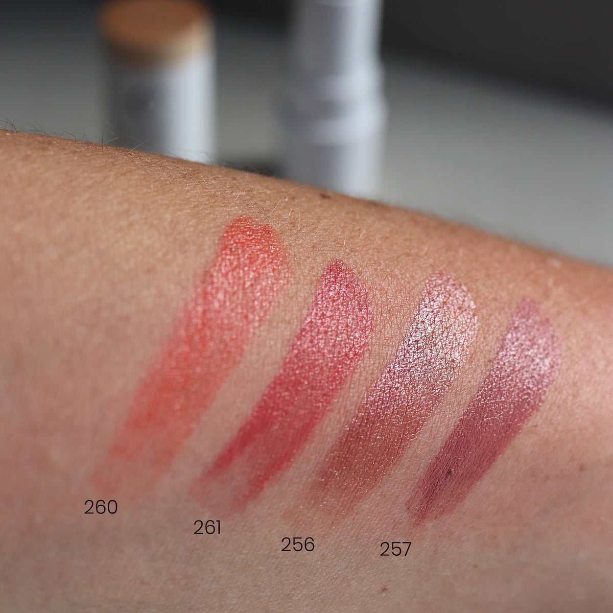 Rouge à lèvres satiné Couleur Caramel