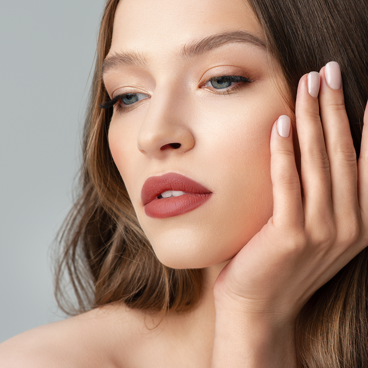 Application rouge à lèvres 88 couleur caramel