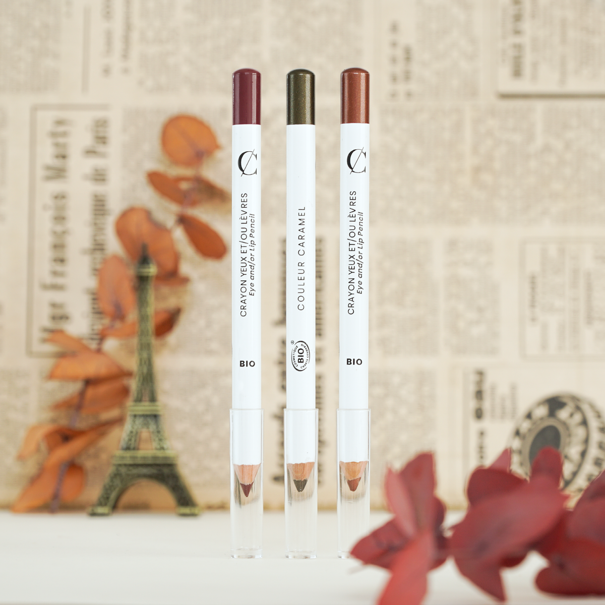 crayon yeux parenthèse à Montmartre 151 152 153